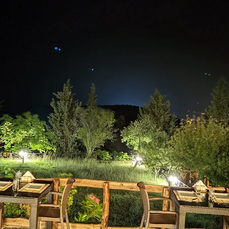 Stone House Boutique מלון אגווה