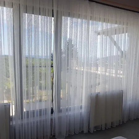 מלון Stone House Boutique אגווה