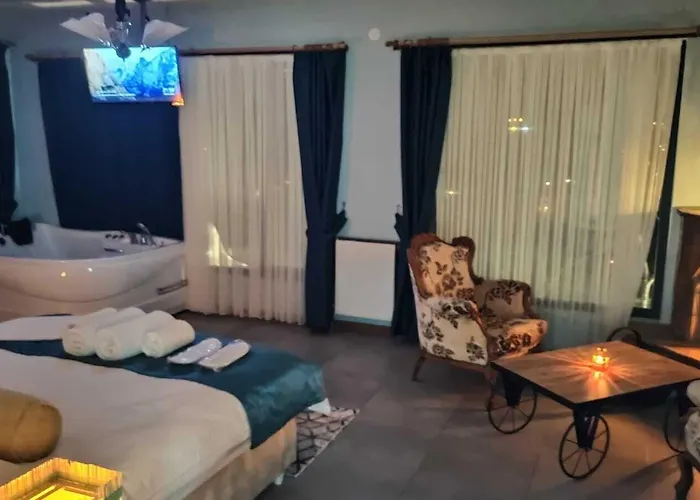 Stone House Boutique מלון אגווה