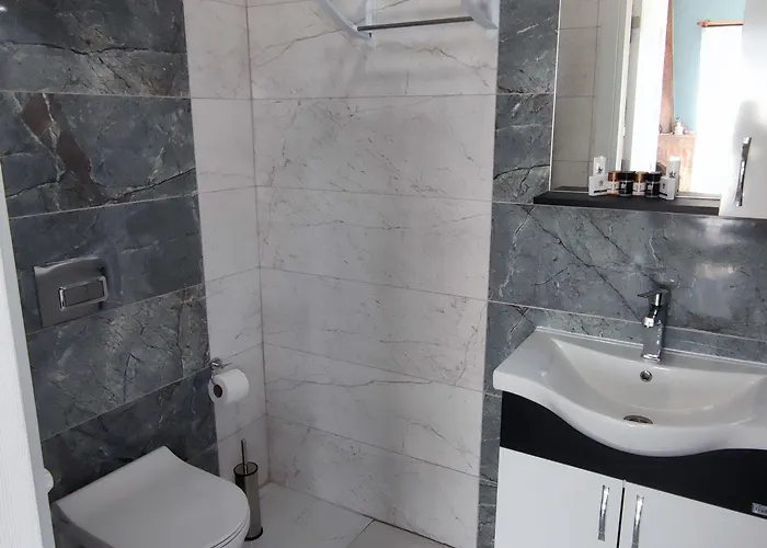 Stone House Boutique *