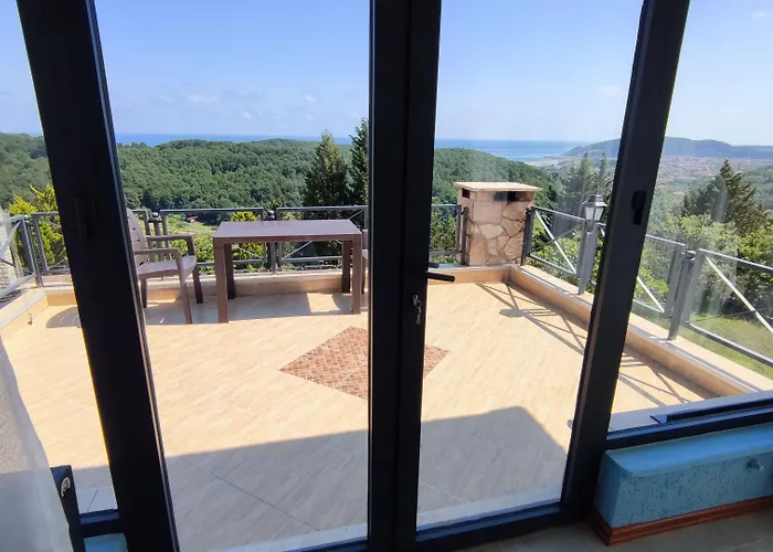 Stone House Boutique מלון *