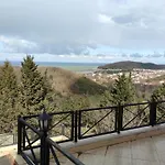 Stone House Boutique Hotel *