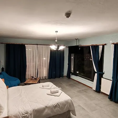 Stone House Boutique Агва