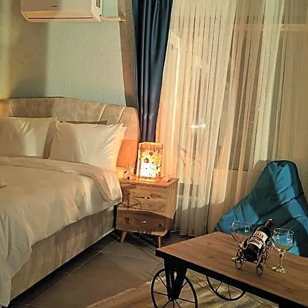 Stone House Boutique Hotel *