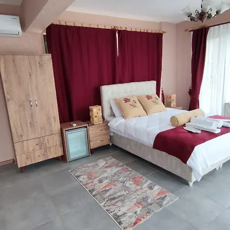 Stone House Boutique Hotel *