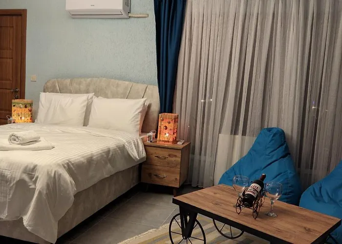 Stone House Boutique *